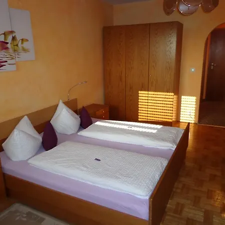 Hotel - Schamberger 2*