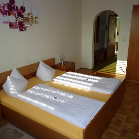 Hotel - Schamberger 2*